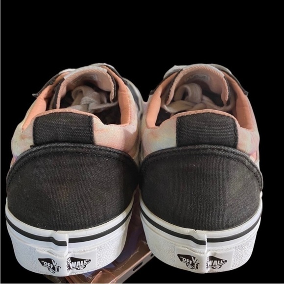 VANS pastel tie-dye in pink/peach. Low top. Women's size 7. Very good preowned! - Picture 11 of 12